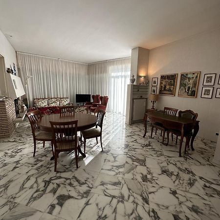 Le Rose Di Emma Villa Bordighera Exterior photo